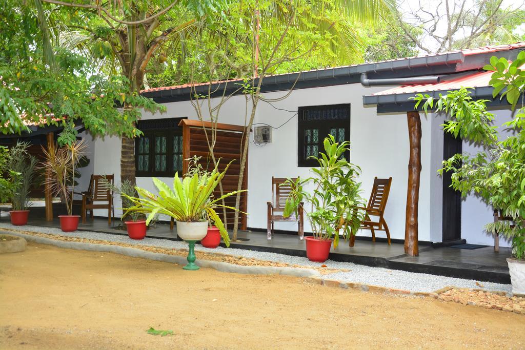 Livinginn Polonnaruwa Buitenkant foto