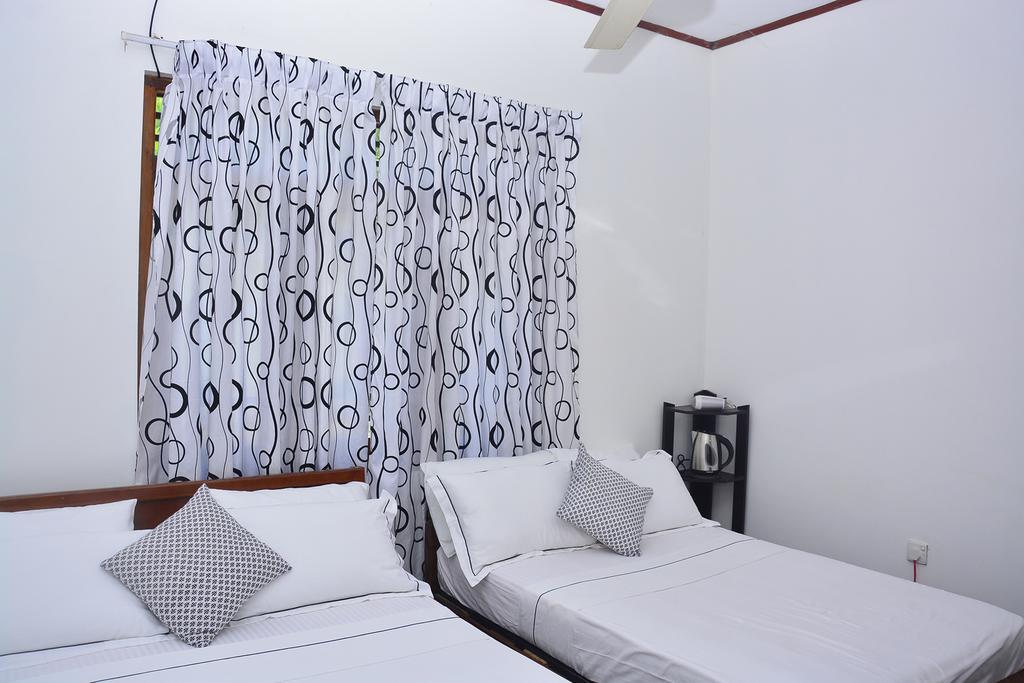 Livinginn Polonnaruwa Buitenkant foto