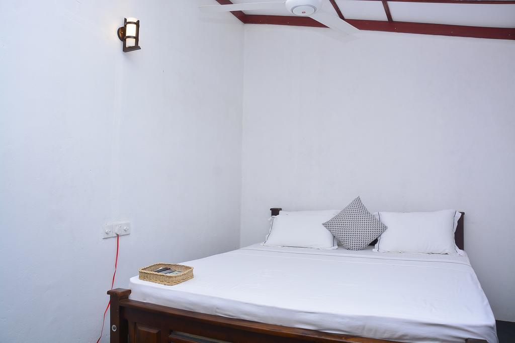 Livinginn Polonnaruwa Buitenkant foto
