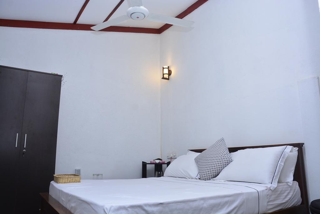 Livinginn Polonnaruwa Buitenkant foto
