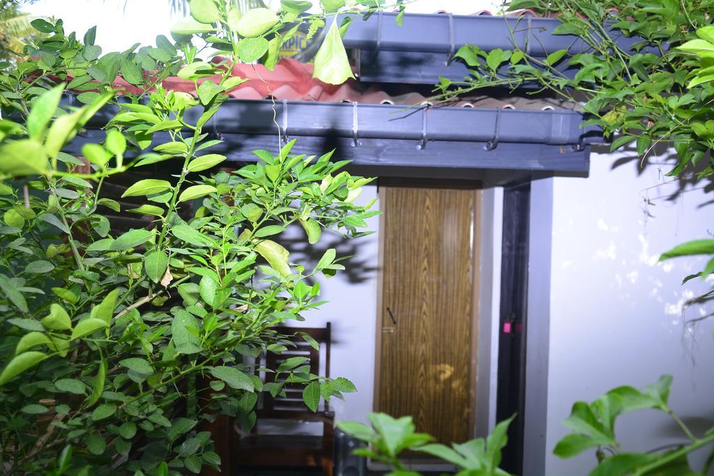Livinginn Polonnaruwa Buitenkant foto
