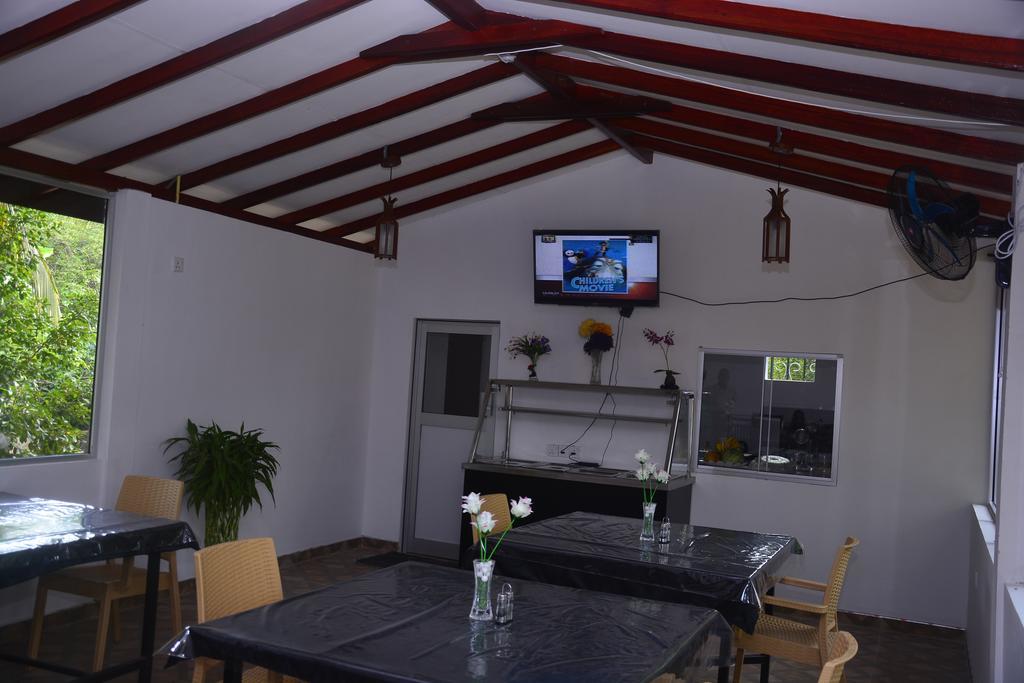 Livinginn Polonnaruwa Buitenkant foto